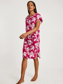 Calida Blooming Nights Kurzarm-Nachthemd, Länge 100cm -Leggings Shop Calida Blooming Nights Kurzarm Nachthemd Laenge 100cm rot 33052 176 4