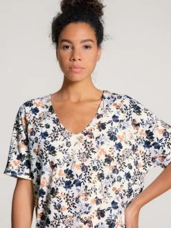 Calida Favourites Flowers Loungedress -Leggings Shop Calida Favourites Flowers Loungedress weiss 30295 910 1622639829