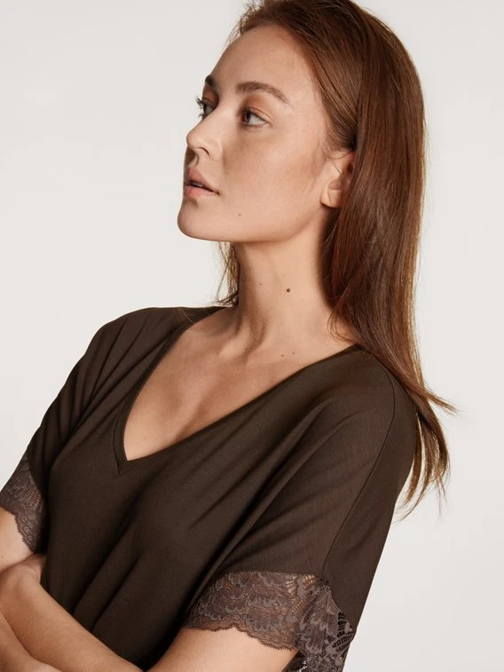 Calida Lace Dreams Kurzarm-Nachthemd, Länge 95cm 3 Calida Lace Dreams Kurzarm-Nachthemd, Länge 95cm – Bild 3