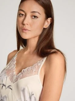 Calida Moonlight Dreams Nachthemd Mit Spaghetti-Trägern, Länge 125cm -Leggings Shop Calida Moonlight Dreams Nachthemd Laenge 125cm beige 34128 904 2