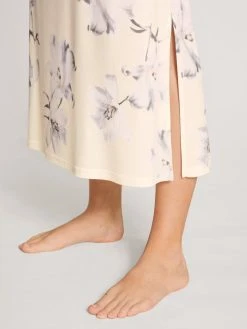 Calida Moonlight Dreams Nachthemd Mit Spaghetti-Trägern, Länge 125cm -Leggings Shop Calida Moonlight Dreams Nachthemd Laenge 125cm beige 34128 904 3