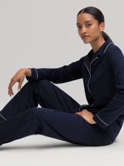 Calida Night Lovers Pyjama, Durchgeknöpft 9 Calida Night Lovers Pyjama, Durchgeknöpft -Leggings Shop Calida Night Lovers Pyjama durchgeknoepft blau 43629 339 2