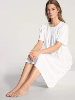 Calida Soft Cotton Kurzarm-Nachthemd, Länge 110cm -Leggings Shop Calida Soft Cotton Nachthemd Nightdress kurzarm Laenge 110 cm weiss 34000 001 2
