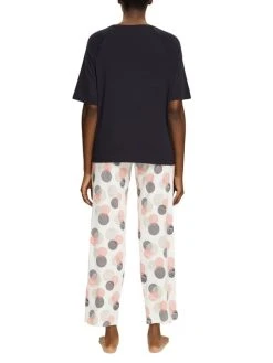 ESPRIT Seasonal Print Pyjama Mit Kurzarm-Shirt -Leggings Shop Esprit Seasonal Print Pyjama mit Kurzarm Shirt schwarz 013ER1Y336 003 1