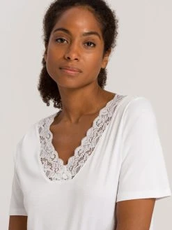 HANRO Moments Nightwear Nachtkleid Mit Spitze, Länge 130cm -Leggings Shop Hanro Moments Nachtkleid mit Spitze Laenge 130cm weiss 077933 0101 2