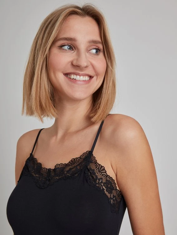 Nina Von C. Loungewear Easy 7/8-Pyjama 3 Nina Von C. Loungewear Easy 7/8-Pyjama – Bild 3