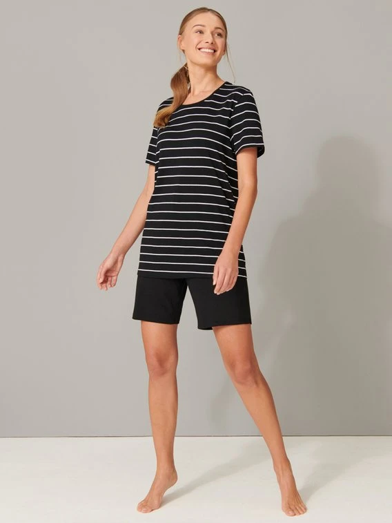 Schiesser Basic Night Kurz-Pyjama Mit Bermudahose 1 Schiesser Basic Night Kurz-Pyjama Mit Bermudahose