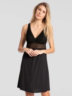 Triumph Aura Spotlight Negligé Mit Spitze, Länge 90cm -Leggings Shop Triumph Aura Spotlight Neglige mit Spitze Laenge 90cm schwarz 10207512 0004