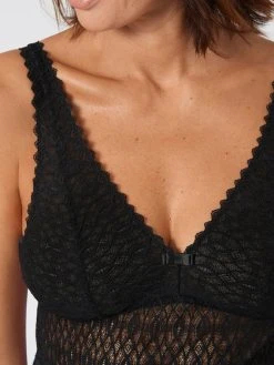 Triumph Aura Spotlight Negligé Mit Spitze, Länge 90cm -Leggings Shop Triumph Aura Spotlight Neglige mit Spitze Laenge 90cm schwarz 10207512 0004 1628501733